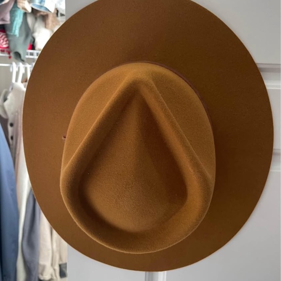 West Von hat - Picture 2 of 4